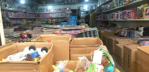 身邊的市井煙火 批發(fā)市場里的日用百貨